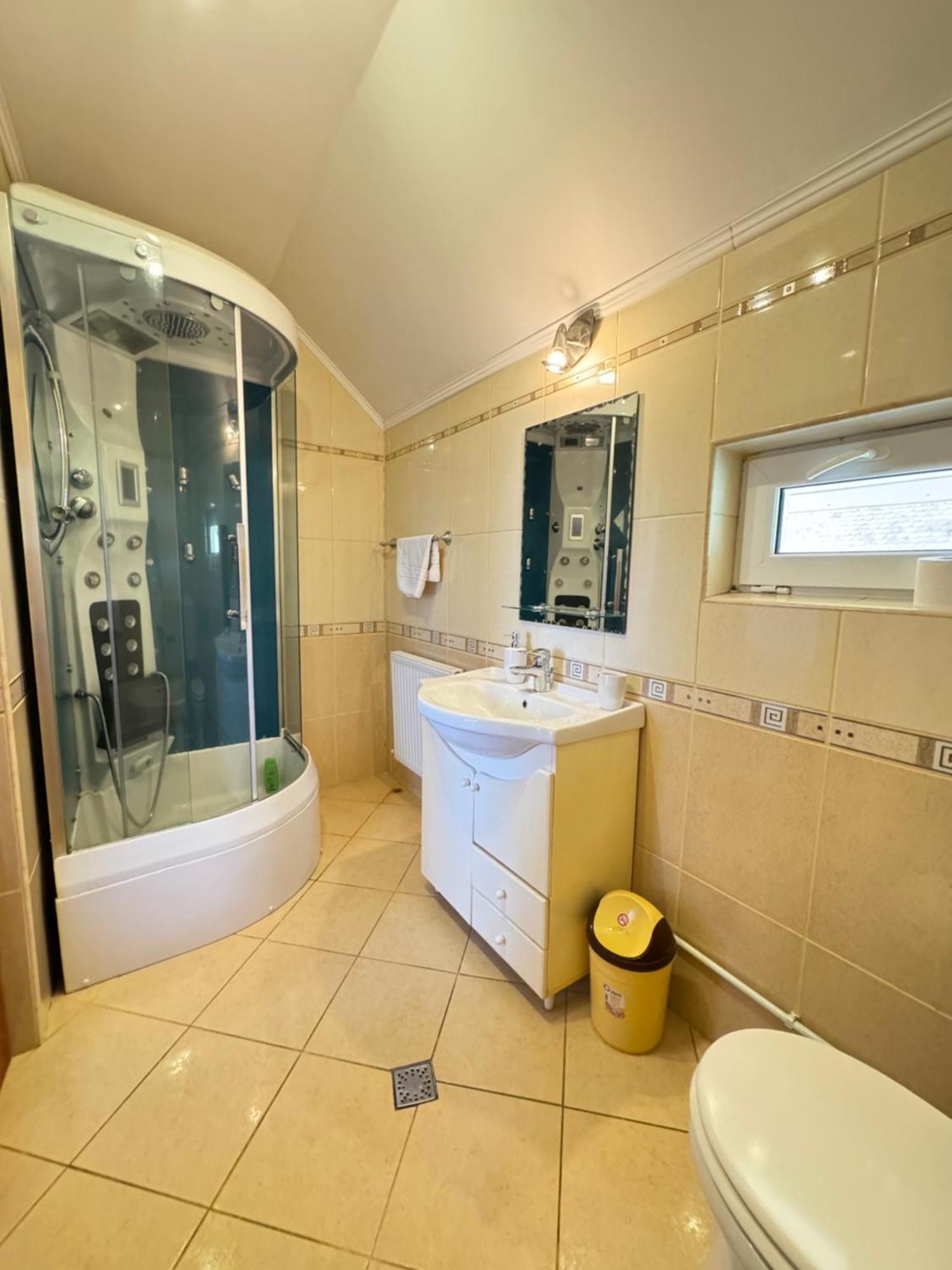 Flh - Mira Apartments Sibiu Bagian luar foto