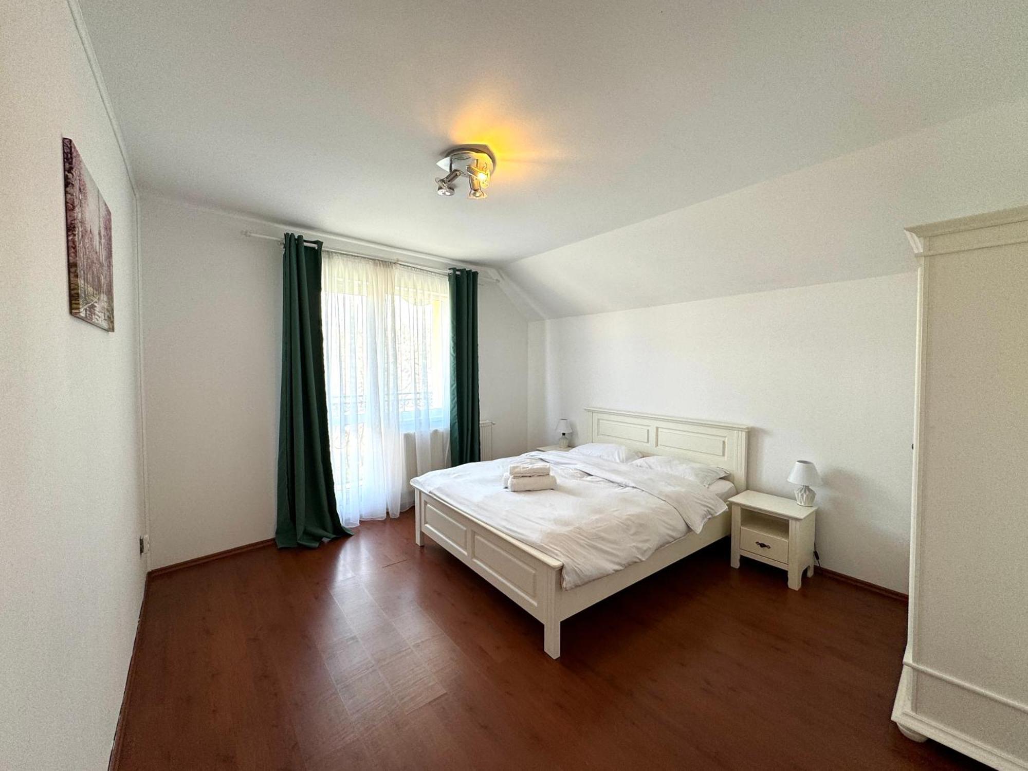 Flh - Mira Apartments Sibiu Bagian luar foto