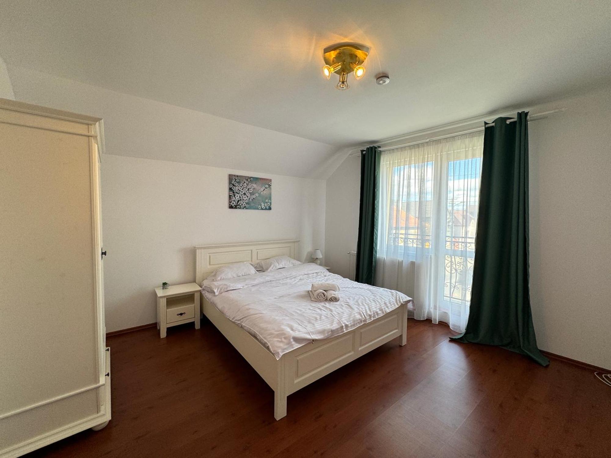 Flh - Mira Apartments Sibiu Bagian luar foto