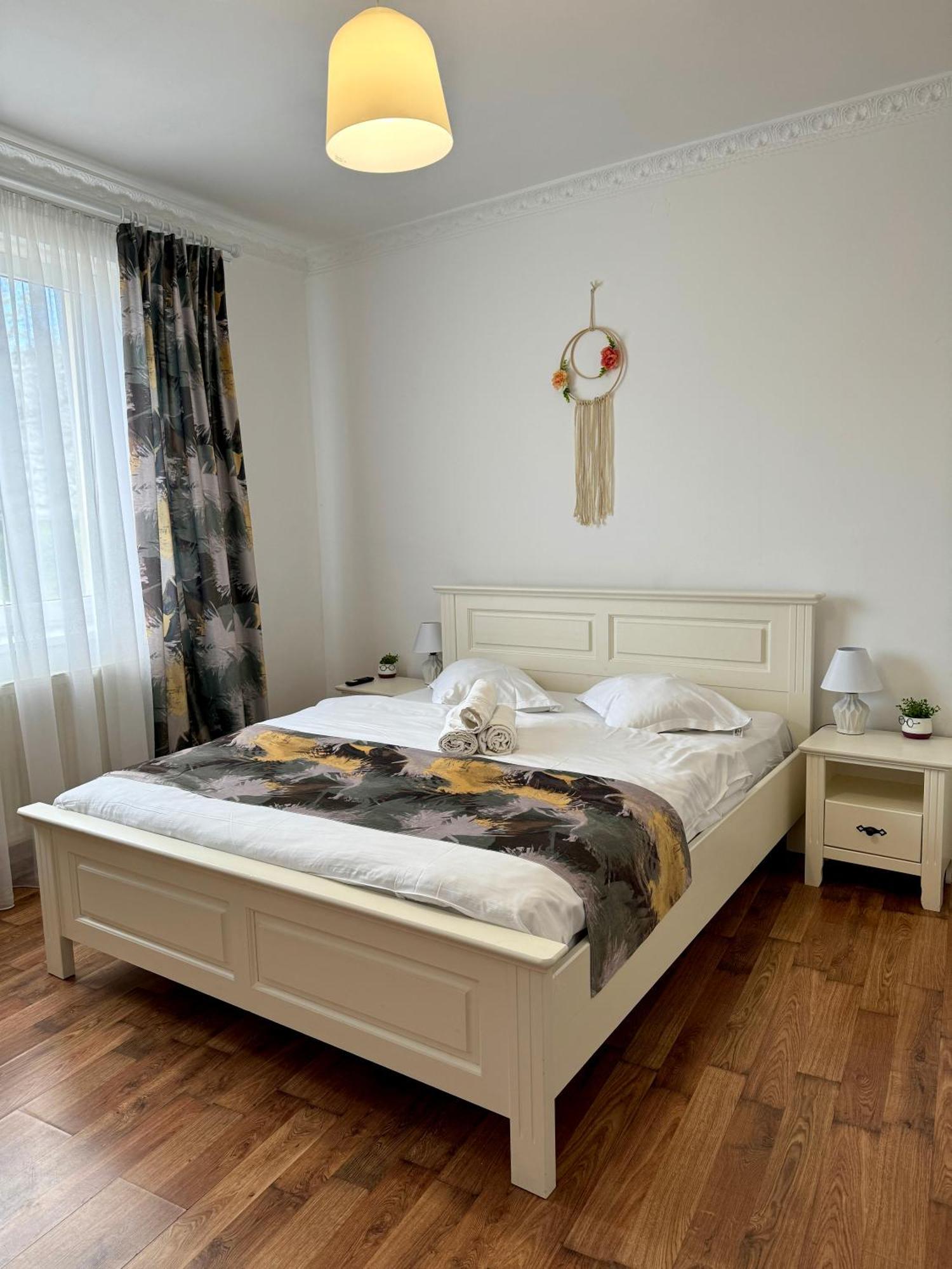 Flh - Mira Apartments Sibiu Bagian luar foto