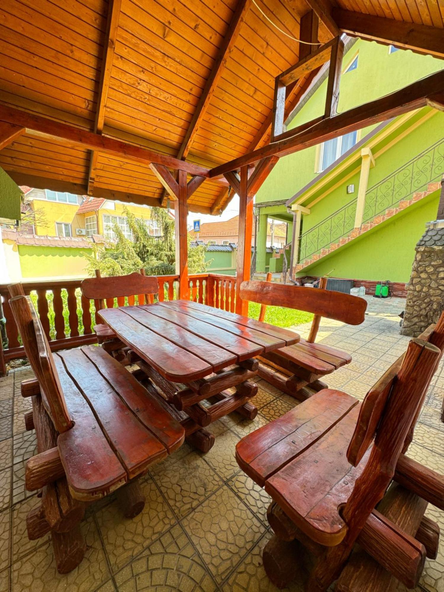 Flh - Mira Apartments Sibiu Bagian luar foto