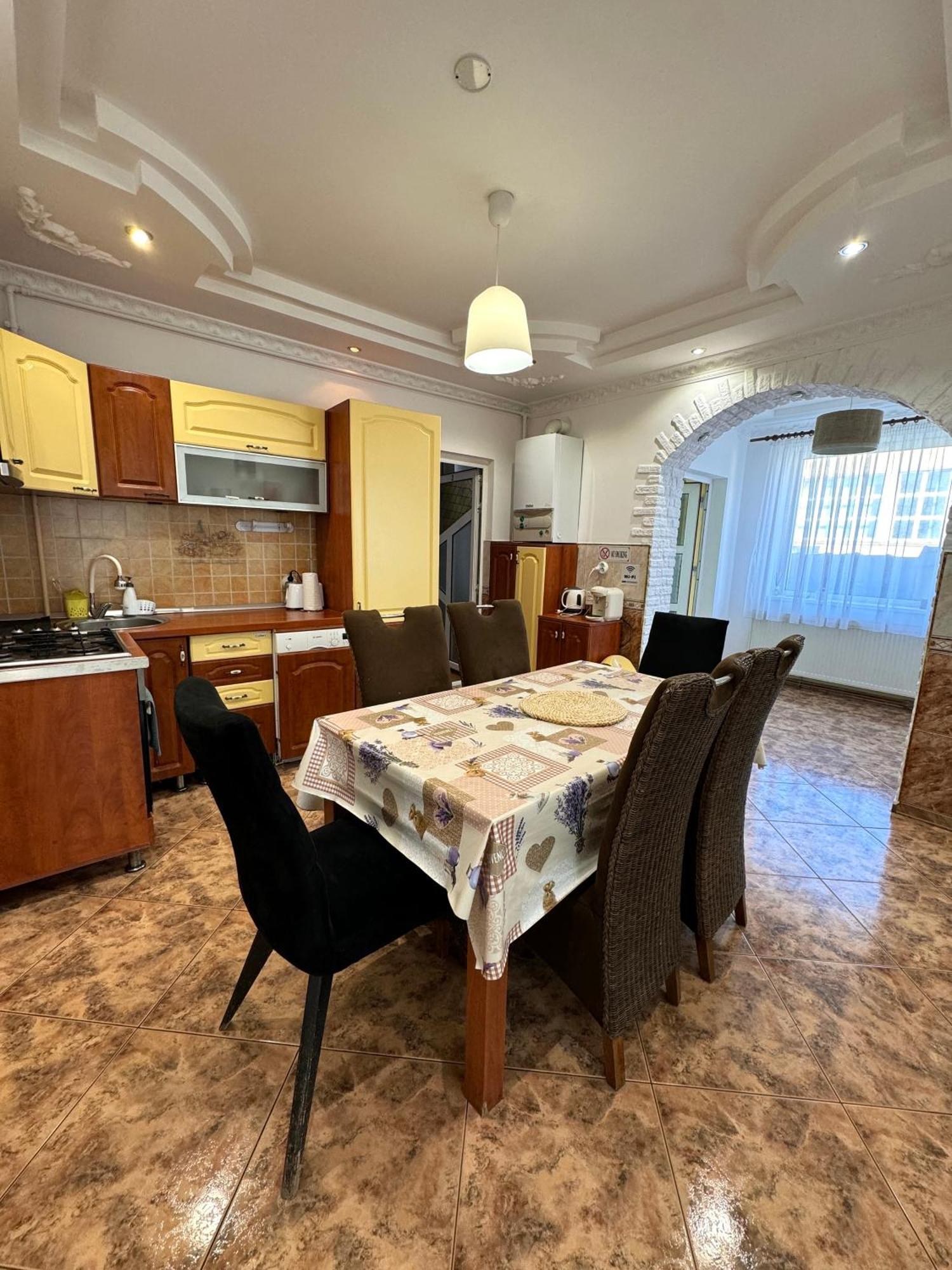 Flh - Mira Apartments Sibiu Bagian luar foto