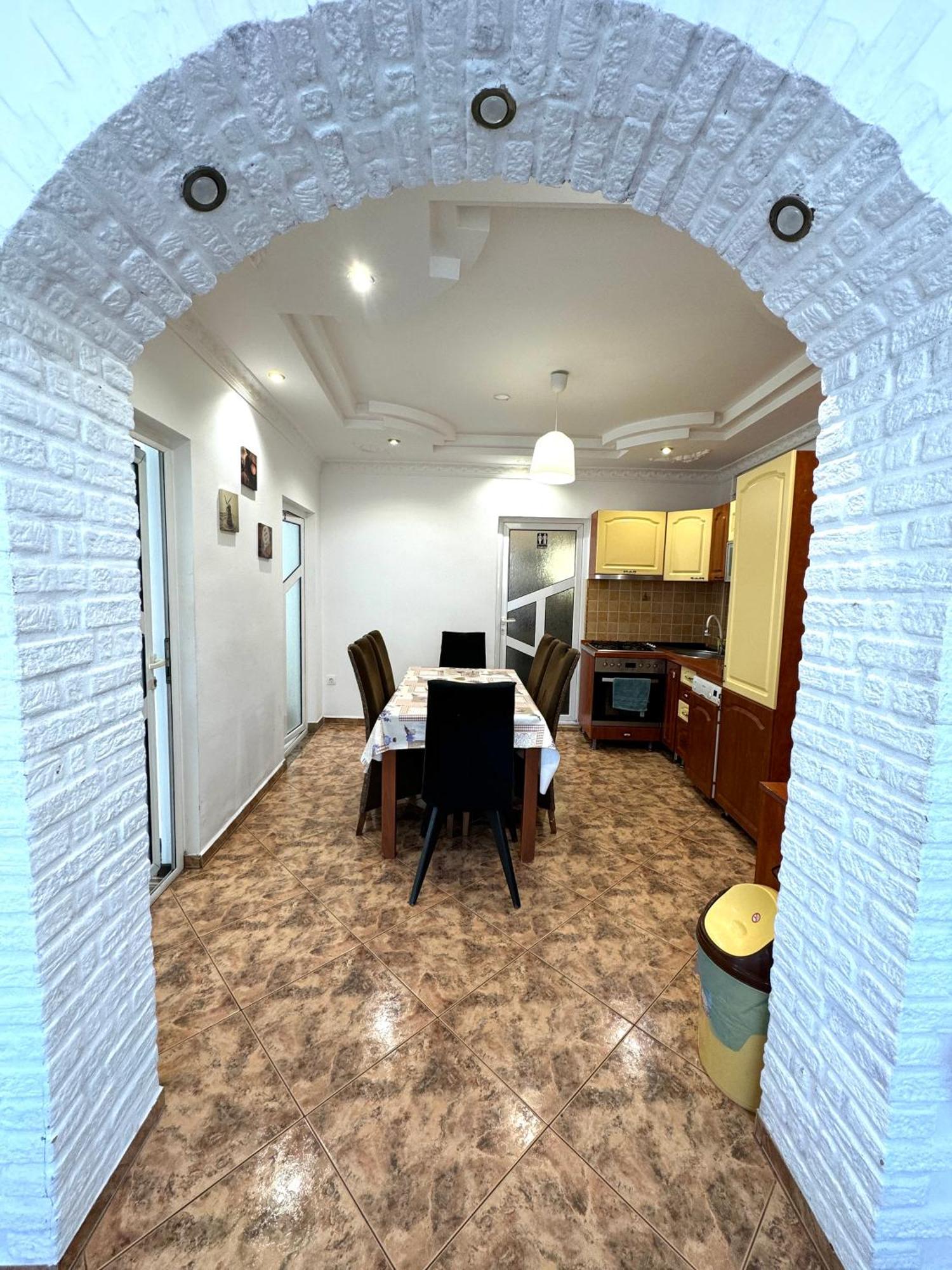 Flh - Mira Apartments Sibiu Bagian luar foto